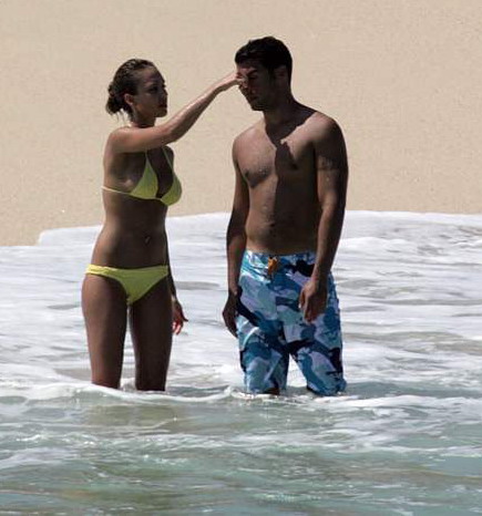 Jessica Alba sur la plage